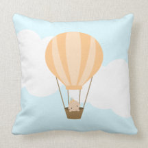 Bebé en el globo del aire caliente {naranja} almohada