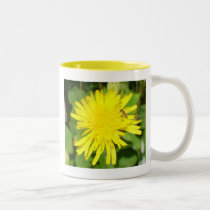 Bee and dandelion mug