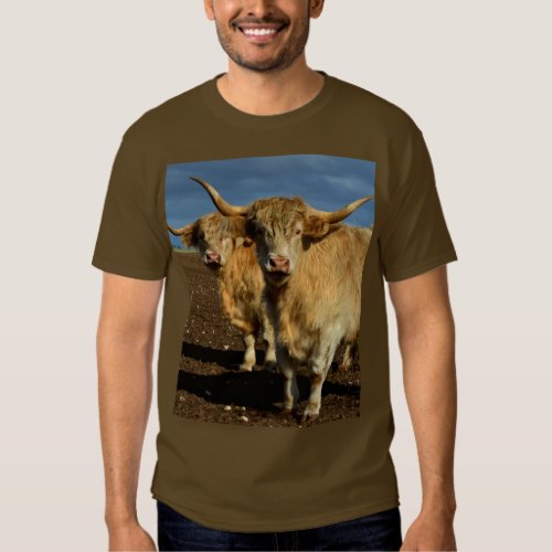 Big_Fawn_Highland_Cows,_Mens_Brown_Tshirt. T-shirt