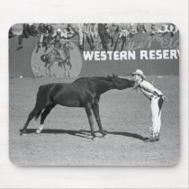 Big Horse Kiss, 1940 Mouse Pad