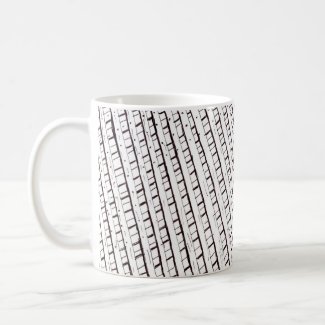 Black and white lattice fence design mug