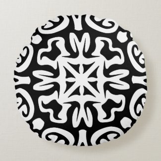 Black and White Optical Design Round Pillow