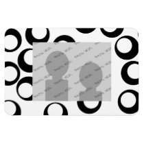 Black and White Retro Circles Pattern. Rectangle Magnet