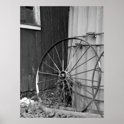Black and White Wagon Wheel