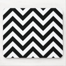 Black and white  Zigzag Chevrons Pattern Mousepad