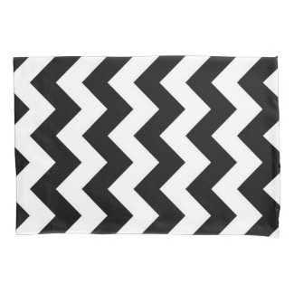 Black and White Zigzag Geometric Pattern Pillowcase