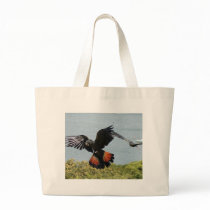 Black Cockatoo in for landing Canvas Bags