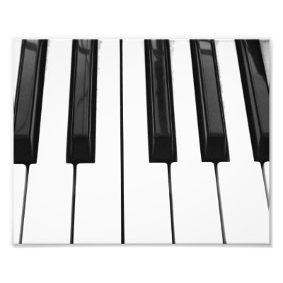 black piano keys