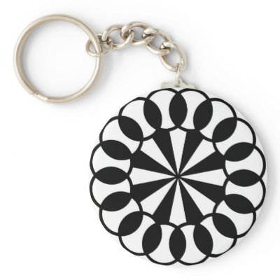 Black & White Graphic Circles Key Chain by kimmyklassickorner