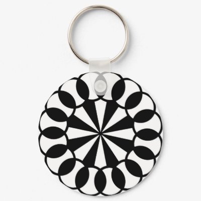 Black & White Graphic Circles Key Chain by kimmyklassickorner