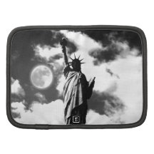 Black & White Statue of Liberty Planner