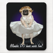 Blondes Mouse Pads