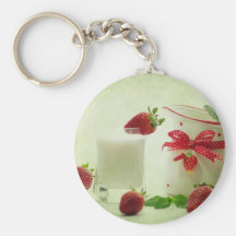 Blows strawberries in the country house style keychain