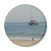 Boat off Bournemouh beach Refrigerator Magnet