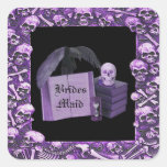 Boda romántico púrpura de Spellbook del cráneo Pegatinas Cuadradases Personalizadas