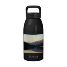 Botella de agua de las montañas de la libertad