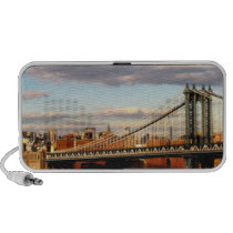 Brooklyn Bridge and Manhattan skyline speakers