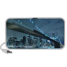 Brooklyn Bridge and Manhattan Skyline Travelling Speaker
