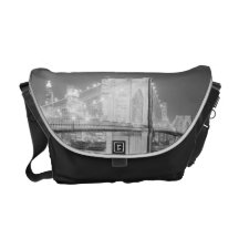 Brooklyn Bridge Black & White Courier Bags