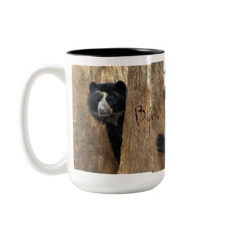 Coffee mug with Andean bear design