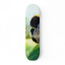 Bumblebee Collecting Polen skateboards