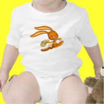 Coelho Easter no fraco!! fato do bebê dos desenhos t - shirts by Lioness_Graphics Coelho Easter no fraco!! fato do bebê dos desenhos t - shirts