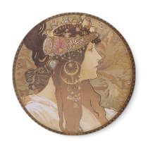 Byzantine Head: The brunette Magnet