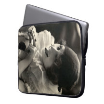 C. 1910 Pretty Woman's Taunt Computer Sleeve