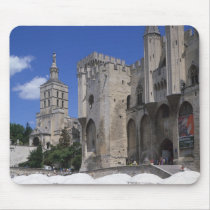 Cafe, Le Palais des Papes, Avignon, Vaucluse,
