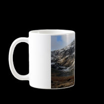 Carrauntoohil in winter mugs