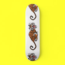 Skate Running do tigre dos desenhos animados skates