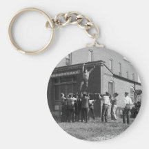 Catch Me If You Can: 1920 Key Chains