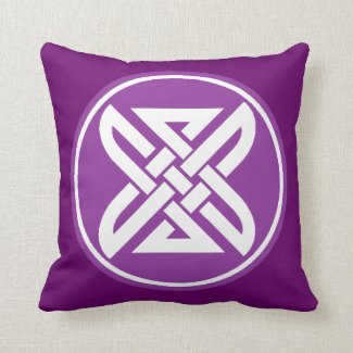 Celtic Knot 1 Purple Throw Pillow
