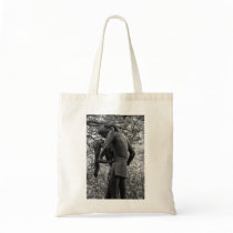 Central Park Autumn: Romeo & Juliet Statue 01 B&W Bag