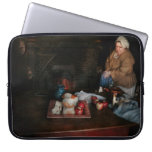 chef,baker,kitchen,table,apple,apples,rolls,food,w