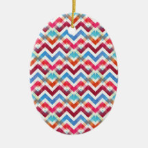 Chevron colorido loco raya el azul rosado de los z ornamento de navidad