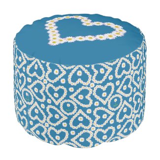 Chic Daisy Chains on Blue, Custom Round Pouf
