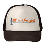 Chica de la persona que practica surf de Lil Gorro De Camionero
