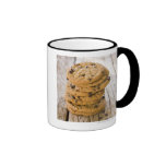 chocolte chip cookies 2 mugs