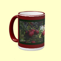 Christmas Red Berries Mug mugs
