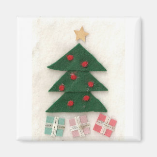 Christmas tree magnet