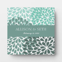 Chrysanthemum (Beryl Green) Personalized Plaque