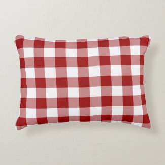 Classic Red and White Gingham Pattern