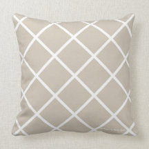 Classic Trellis Pillow in Sand/White