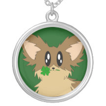 Collar verde afortunado del perro de perrito del t