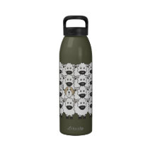 Collie barbudo en las ovejas botella de agua reutilizable