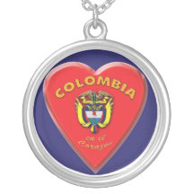 Colombia en el Corazón Necklace