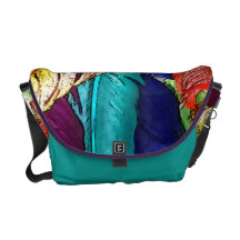 COLORFUL FEATHERS Messenger Bag