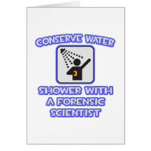 Conserve el agua. Riegue al científico forense de  Tarjeta