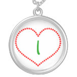 Corazón con monograma rojo moldeado joyería